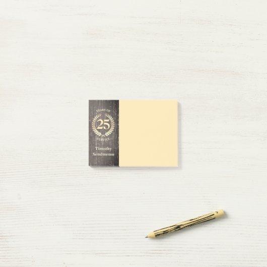 Verouderde lauweren aangepaste jaar werknemer jubi post-it® notes (Op bureau)