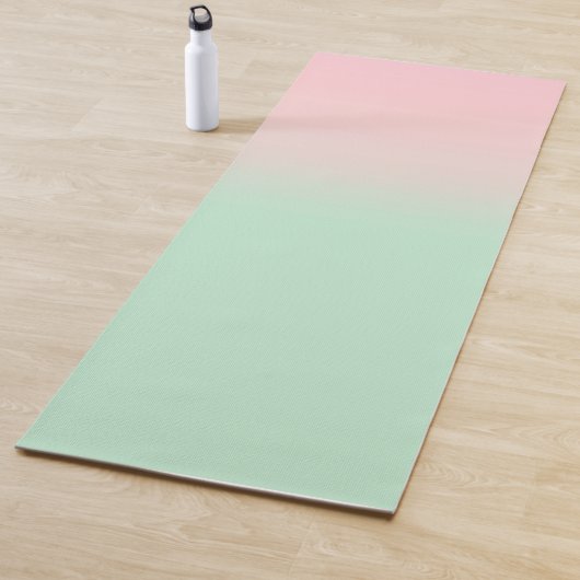 Verpakking esthetisch gemuteerde gradiënt roze min yogamat (In situ)