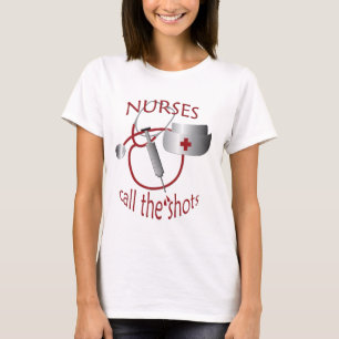 Verpleegkundigen Bel het T-shirt met de schoenen