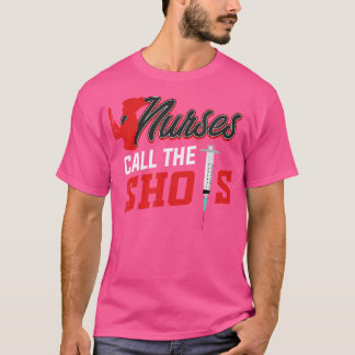 Verpleegkundigen bellen de arts voor de schoenen p t-shirt