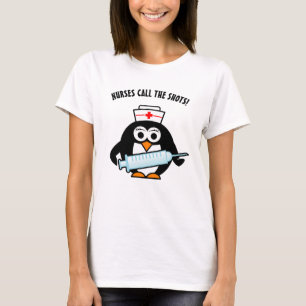 Verpleegkundigen roepen de schoten   Cute pinguïn T-shirt