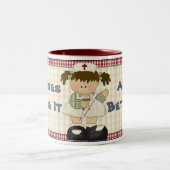 Verpleegkundigen zorgen ervoor dat de koffie beter tweekleurige koffiemok (Center)