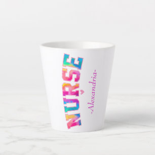 Verpleegster in elegante regenboogkleuren   Levend Latte Mok