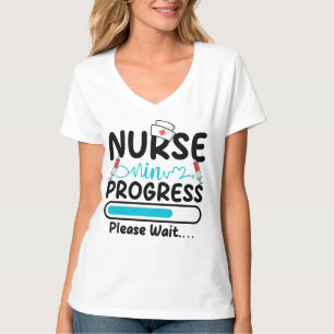 Verpleegster in Uitvoering Laden V-Neck voor Vrouw T-shirt