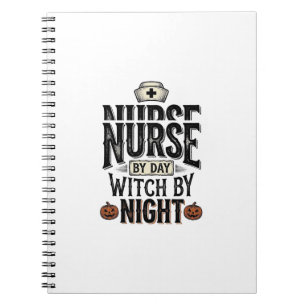 Verpleegster Overdag Heks 's Nachts Halloween Shir Notitieboek