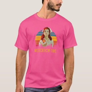 Verpleegster Ratched Medicatie Tijden  T-shirt