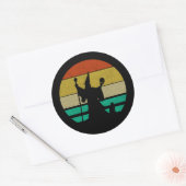 Verpletterd Retro 70s Tovenaar en Kat Ronde Sticker (Envelop)