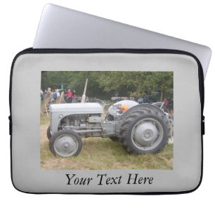 verrader Old Grey Massey Fergison Laptop Sleeve