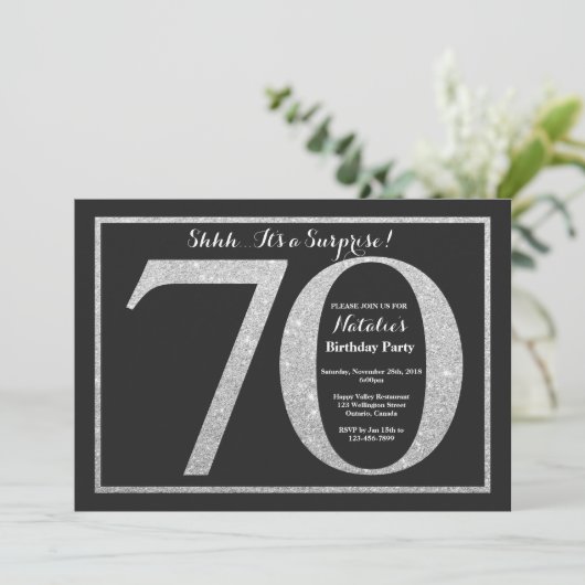 Verrassend 70e verjaardag Uitnodiging Silver Glitt (Staand voorkant)