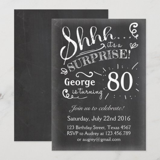 Verrassende verjaardagsuitnodiging 80 Chalkboard R Kaart (Voorkant / Achterkant)