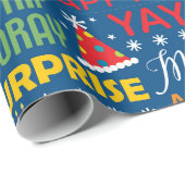 Verrassing Verjaardag Party Typografie Patroon Cadeaupapier (Rol Hoek)