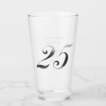 Verre 25e anniversaire Mariage d'argent<br><div class="desc">25e anniversaire Mariage d'argent cadeau,  verre à boire,  tombeur avec Faux Silver Grey Numéro 25 et votre texte à l'arrière.</div>