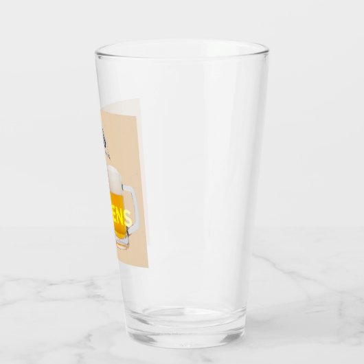 Verre A fun and quirky “Sip Happens” pint glass (Gauche)