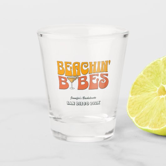 Verre A Shot Beach Bachelorette Party Retro Beachin Babes (Devant)