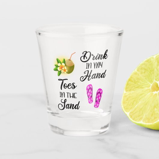 Verre A Shot Boire Dans Ma Main, Jouer Dans Le Sable (Devant)