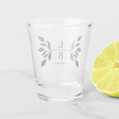 Verre A Shot Cadeau de Mariage Monogramme Moderne de Feuillage (Dos)