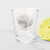 Verre A Shot Cheval et transport dans le centre-ville de Mackin (Dos)