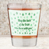 Verre A Shot Clovers à 4 feuilles shamrock sur vert clair