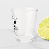 Verre A Shot Cute cow in green field cartoon illustration  (Droite)