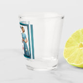 Verre A Shot Cute Pinup_ Véritables Hommes Épouses Épouses (Droite)