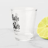 Verre A Shot Drôle Pours Les Tirs Appelle Les Tirs (Droite)
