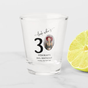 Verre A Shot Drôle 'Regardez qui a 30' Elégant 30ème Anniversai