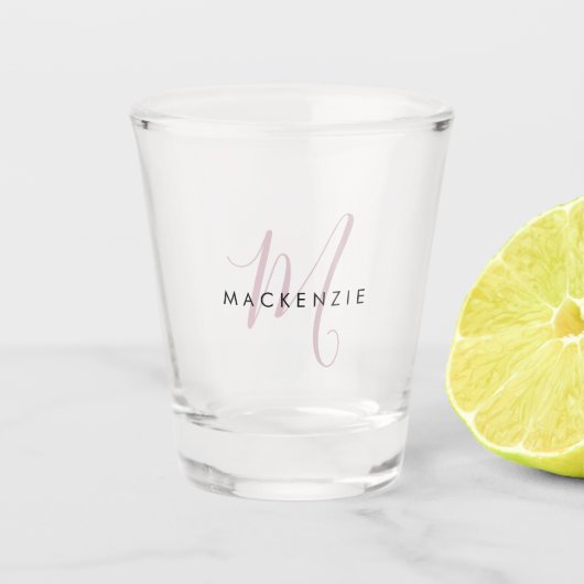 Verre A Shot Élégant Moderne Blush Pink Script Monogramme (Devant)