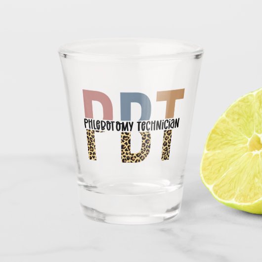 Verre A Shot Empreinte de léopard de technicien en phlébotomie (Devant)