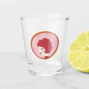 Verre A Shot Fille à tête rouge dans le miroir