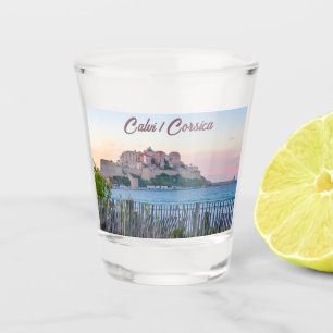 Verre A Shot Forteresse de Calvi en Corse, France au coucher du