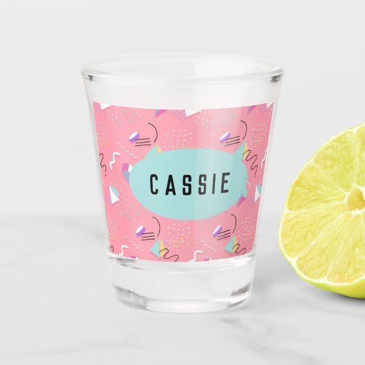 Verre A Shot Graphiques Fun Rose des années 1990 Throwback pers (Devant)