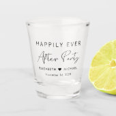 Verre A Shot Heureux toujours après le Mariage du parti (Devant)