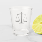 Verre A Shot Ipsa Loquitur Scales de la justice (Dos)