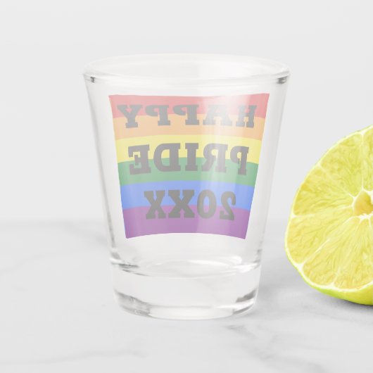 Verre A Shot Joyeuse fierté avec l'année gay LGBTQ Rainbow drap (Dos)