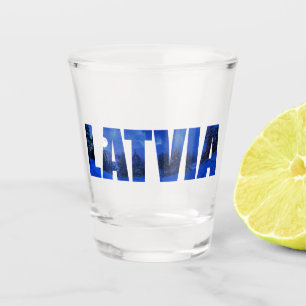 Verre A Shot Lettonie hiver nuit texte avec réflexion