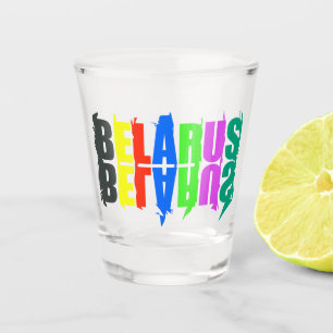 Verre A Shot Lettres heureuses colorées de Biélorussie