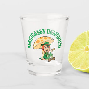 Verre A Shot Lutin comme par magie délicieux sous un champigno