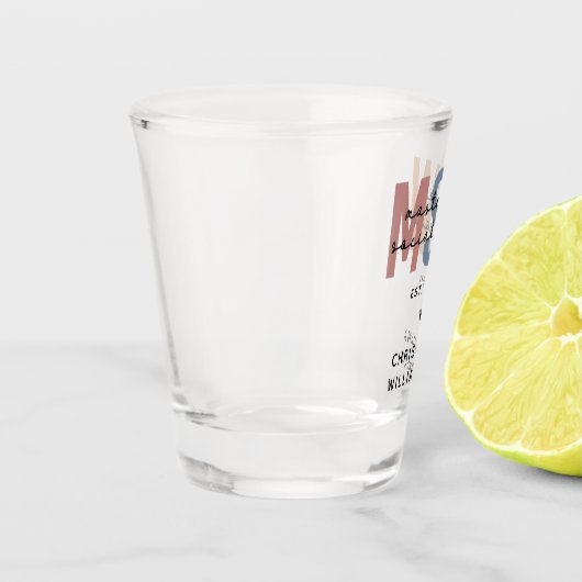 Verre A Shot Master en travail social en MSW (Gauche)