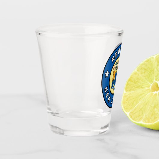 Verre A Shot Newark New Jersey (Gauche)