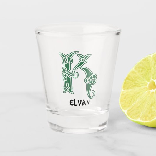 Verre A Shot Noeud celtique du 16e siècle Capitale décorative K (Devant)