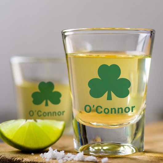 Verre A Shot Nom personnalisé du trèfle vert irlandais