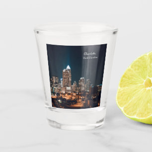 Verre A Shot Nuit Skyline de la ville de Charlotte North Caroli