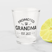 Verre A Shot Promu À Grand-Mère Est. 2022 II (Devant)