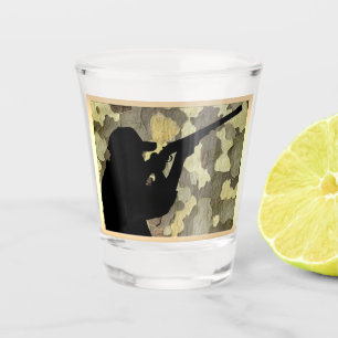Verre A Shot Silhouette De Chasse Sur Impression Camo