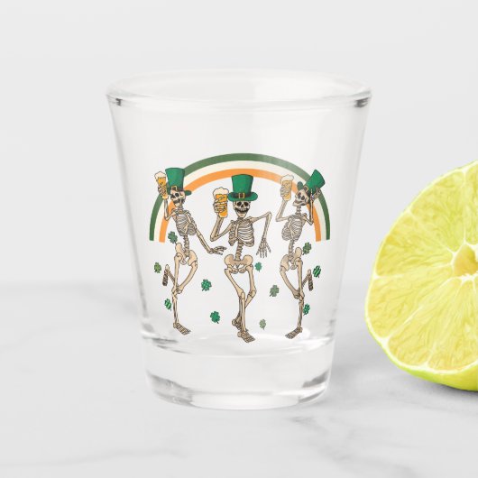 Verre A Shot Skeletons dansants avec bière et Shamrock (Devant)