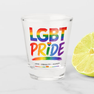 Verre A Shot Typographie arc-en-ciel de fierté LGBT