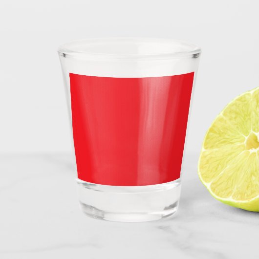 Verre A Shot un arrière - plan rouge avec une bordure blanche (Devant)