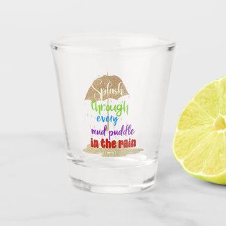Verre A Shot Vie amusante ; Plongez dans la plage des Puddles