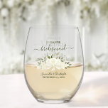 Verre À Vin Sans Pied Ivory White Roses Bridesmaid Maid of Honor Don<br><div class="desc">Cet ensemble est le choix parfait pour remercier les demoiselles d'honneur et la bonne d'honneur de votre mariage. Le magnifique design chic boho comprend un bouquet de roses et de fleurs d'aquarelle peints à la main, des sprigs d'eucalyptus et de la verdure dans les tons ivoire, blanc et crème. Son...</div>