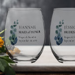 Verre À Vin Sans Pied Mariage sur mesure Eucalyptus Greenery<br><div class="desc">Lunettes de vin personnalisées pour vous permettre de customiser avec le nom de votre femme de chambre - ou de n'importe qui dans votre soirée de mariage. Vous pouvez également ajouter les noms de la mariée et du marié ainsi que la date du mariage. Ce design délicat a un flot...</div>